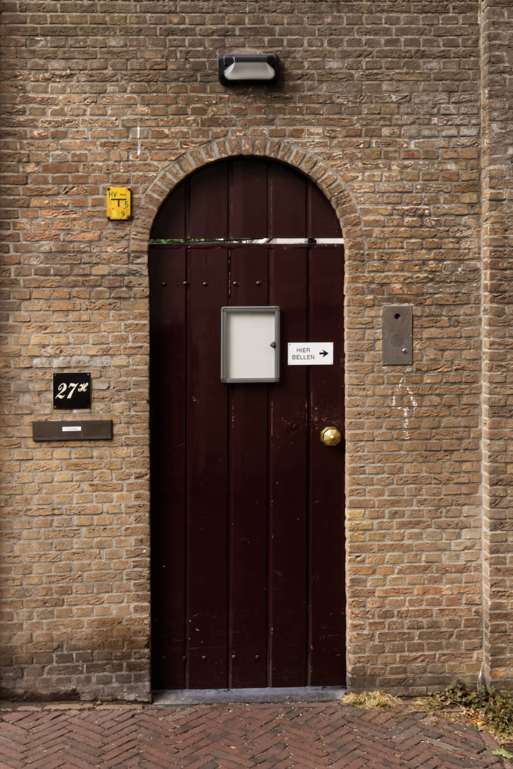 De geheime doorgang van de Molenstraat naar de Paleistuinen.