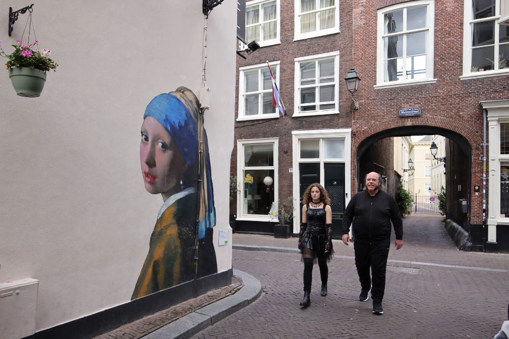 Lopend door Den Haag wordt ook de Oude Molstraat en de Molenstraat niet overgeslagen.